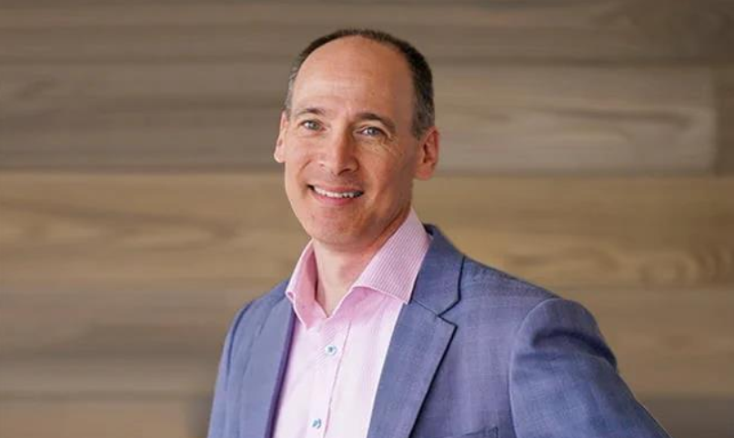 Alan Jacobson - 画像